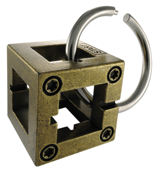 Huzzle Cast Box